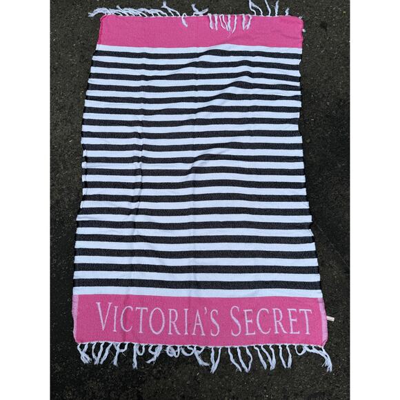 Victoria Secret Beach Blanket Fringe End Striped Towel 37x56 - Picture 1 of 2